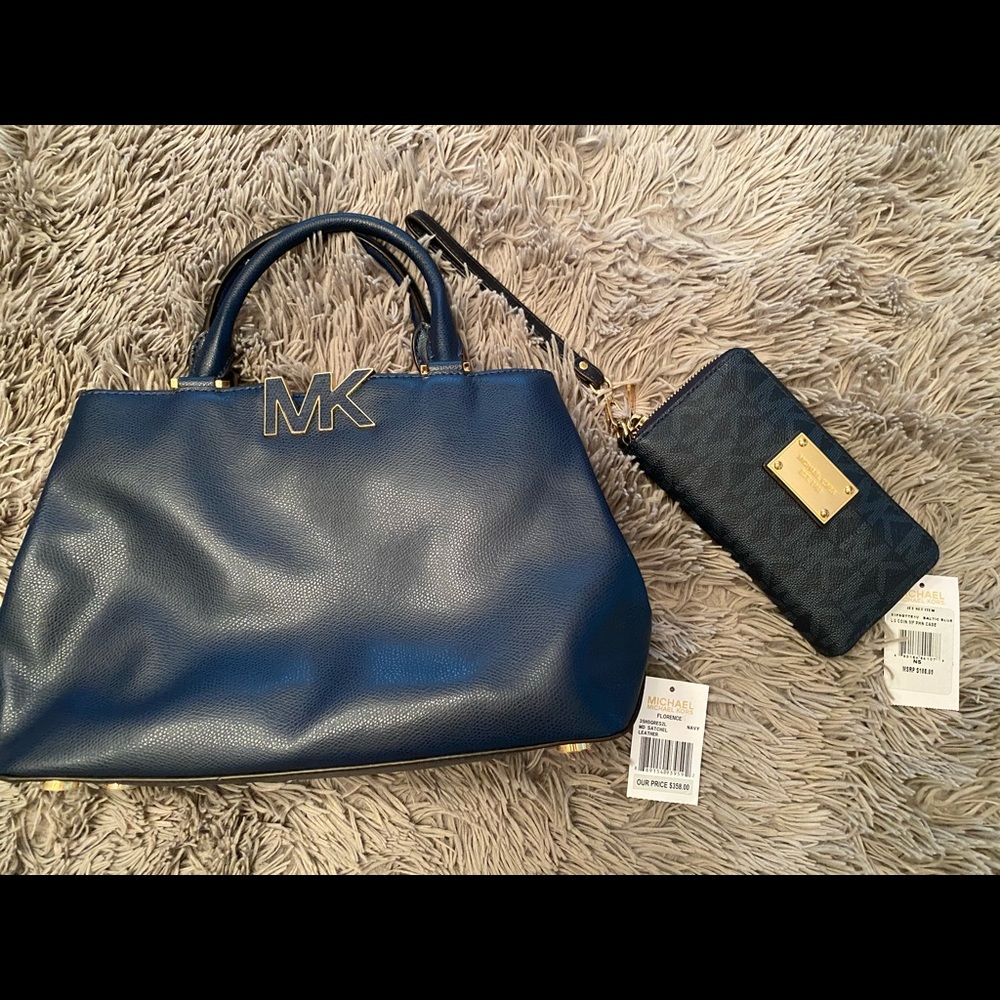 Navy Michael Kors purse and wallet